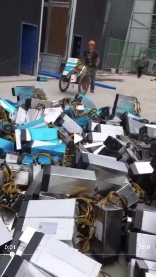 還真以為自己是黃金礦工？原來是比特幣挖礦下一個接盤俠